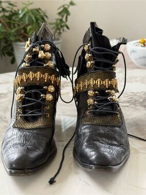 Black Leather Women's Lace-Up Boots with Gold Embellishments. ROCK&ROLL😎